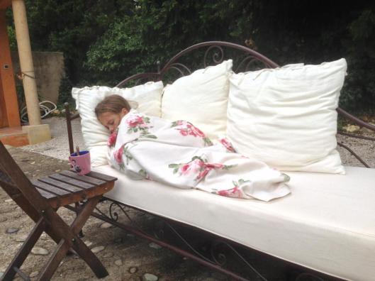 Agnes blev lite frusen och trött efter badet