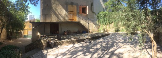 Grusgården före verandabygget i september 2015