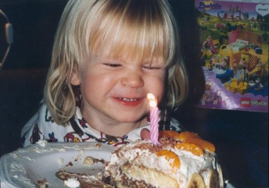 1927901_43236445986_285_n