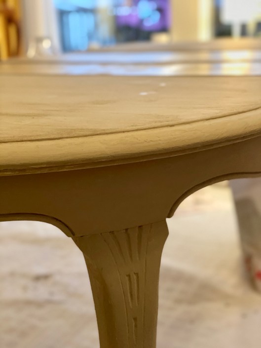 Ett lager grundfärg påstruket